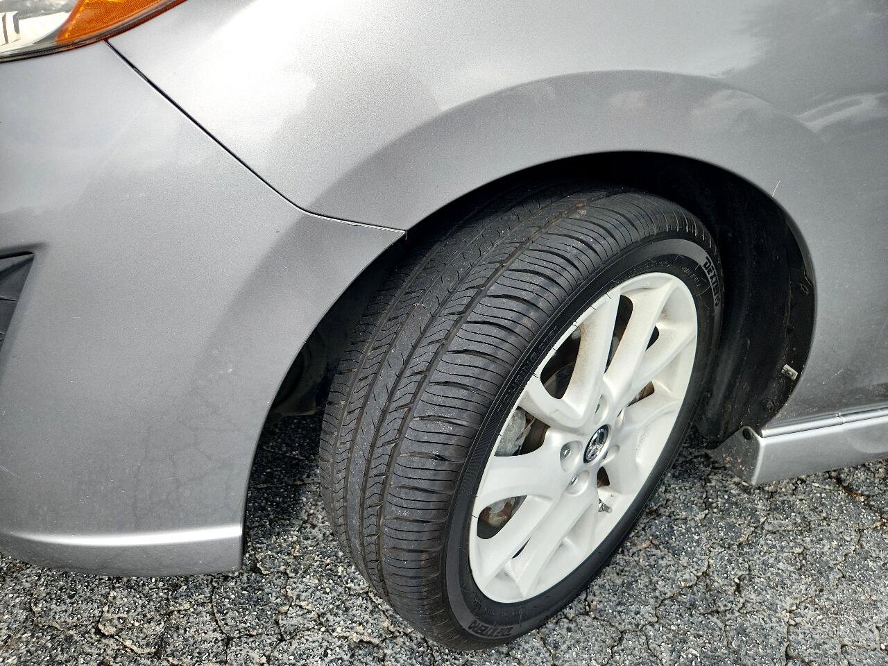 Used 2014 MAZDA MAZDA5 Grand Touring image 14