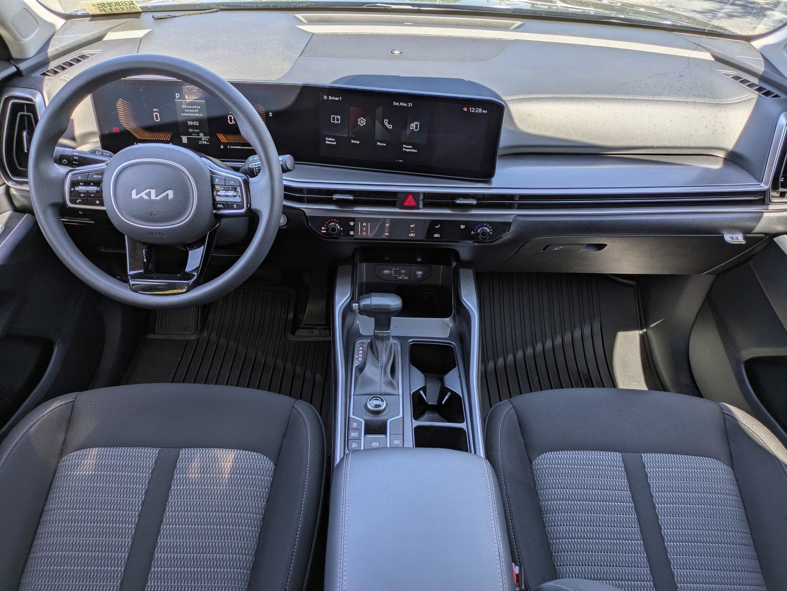 Certified 2025 Kia Sorento LX image 12