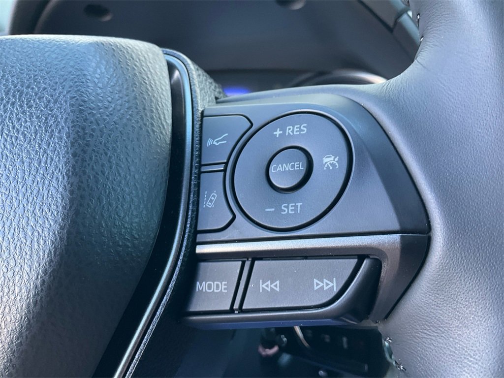 Used 2024 Toyota Camry SE image 35