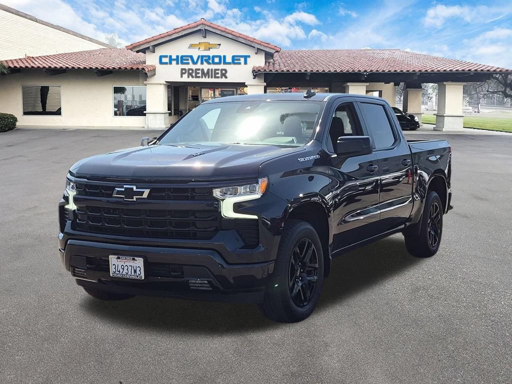 Used 2024 Chevrolet Silverado 1500 RST w/ Protection Package AWD/4WD image 4