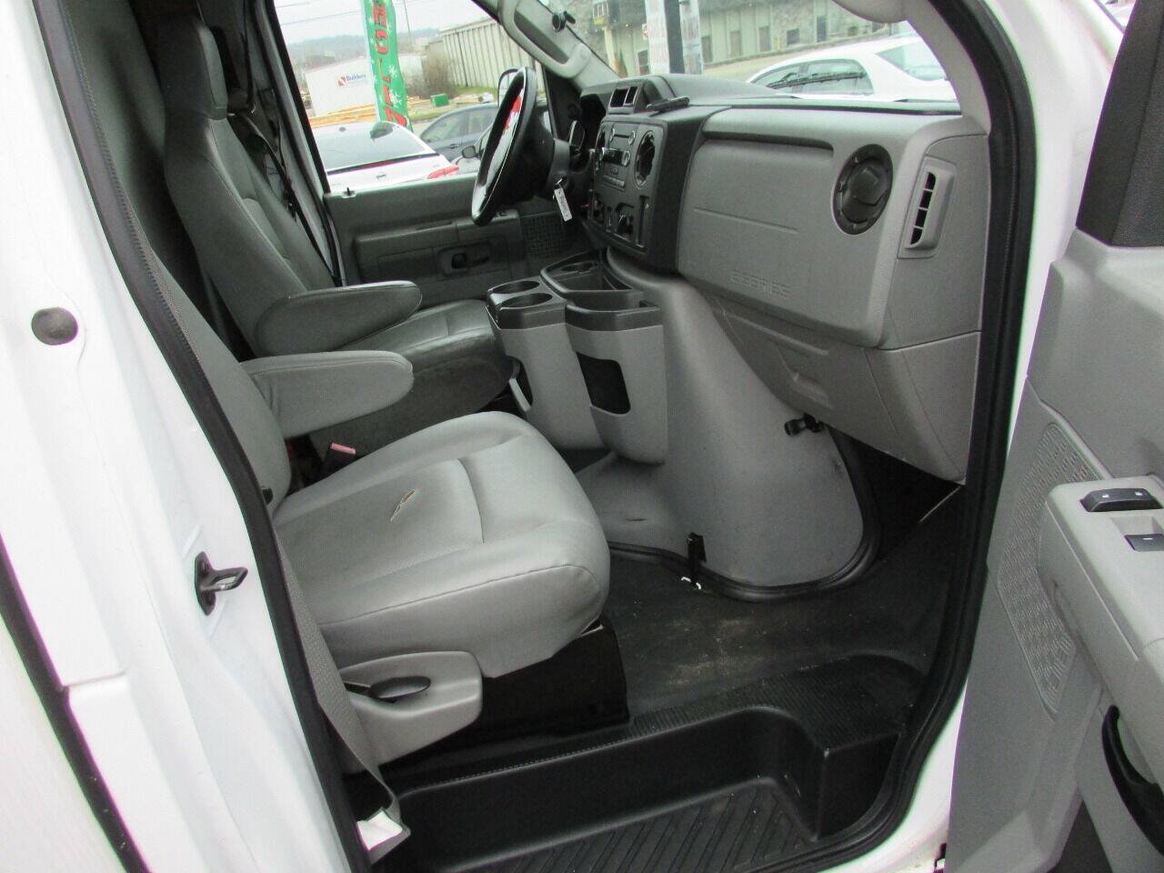 Used 2012 Ford E-450 and Econoline 450 Super Duty w/ PWR Locks & Windows Group RWD image 16