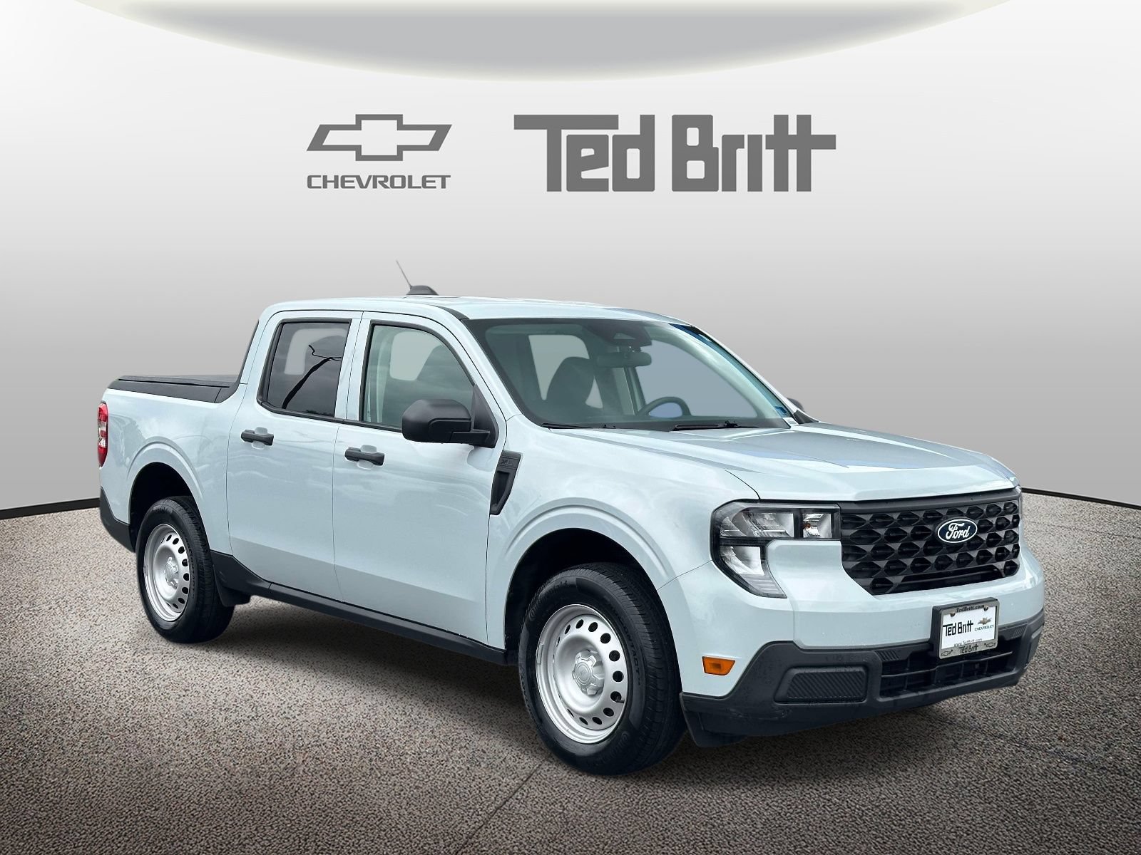 Used 2025 Ford Maverick XL FWD image 3