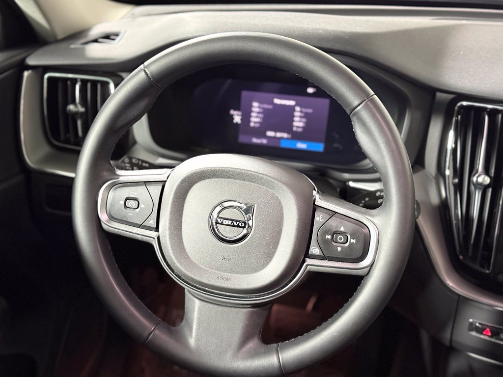 Used 2024 Volvo XC60 B5 Core w/ Protection Package Premier AWD/4WD image 12