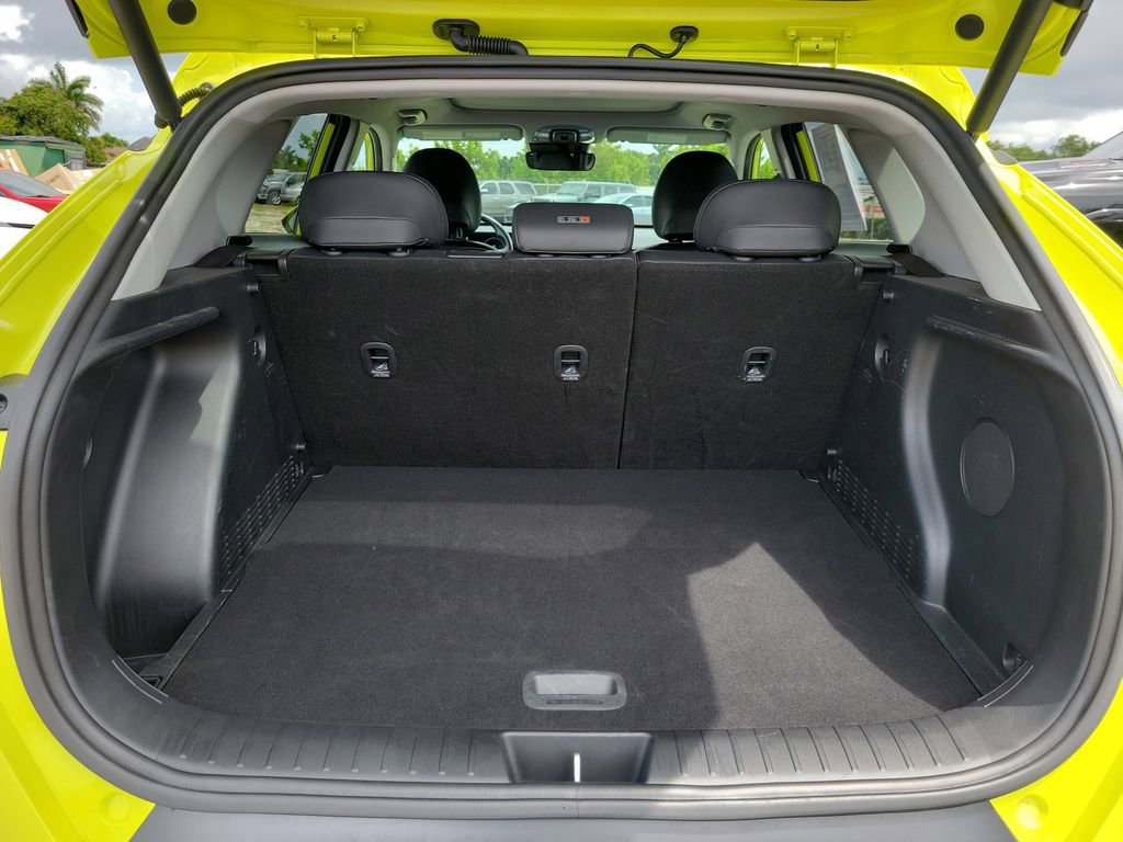 Used 2024 Hyundai Kona Limited FWD image 7
