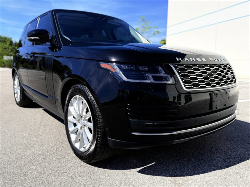 Used 2018 Land Rover Range Rover HSE AWD/4WD image 36