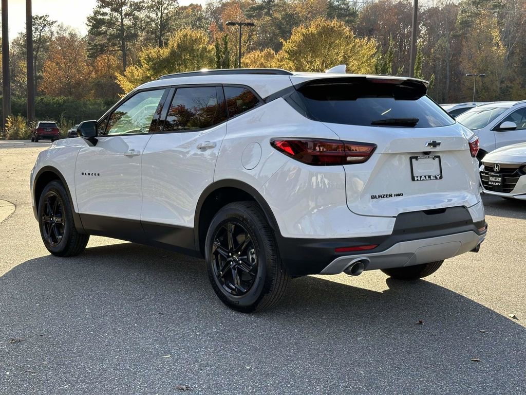 New 2025 Chevrolet Blazer LT w/ Midnight/Sport Edition AWD/4WD image 22