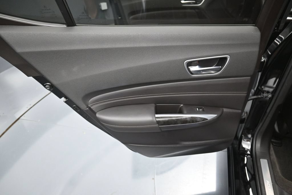 Used 2019 Acura TLX FWD image 31