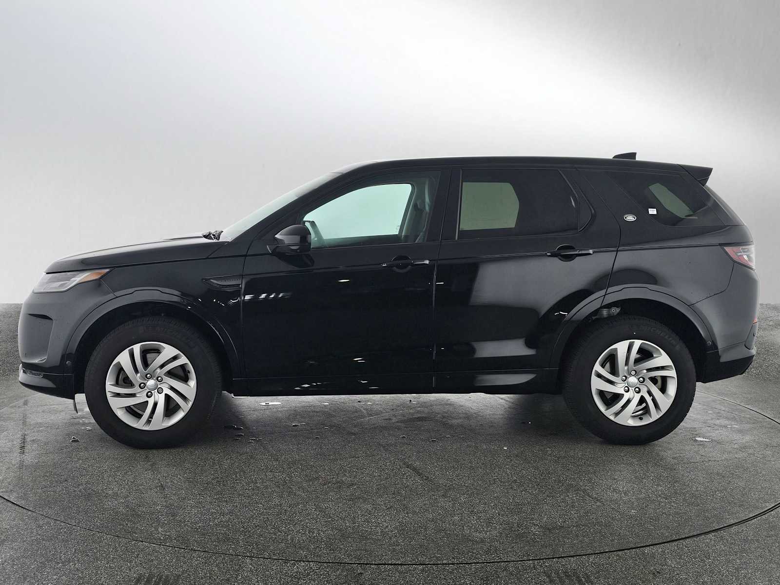 Used 2025 Land Rover Discovery Sport S AWD/4WD image 6