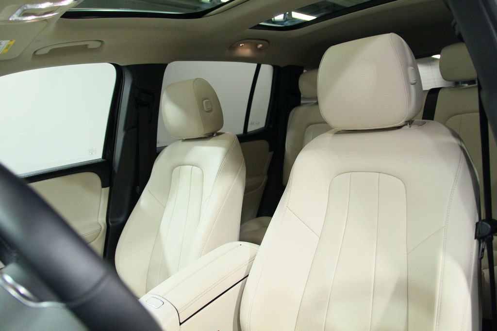Used 2023 Mercedes-Benz GLB 250 4MATIC image 7