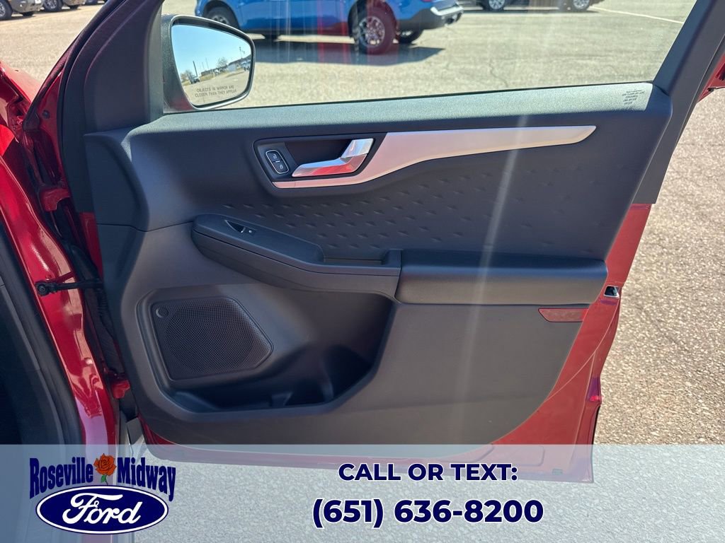 Used 2020 Ford Escape SEL image 35