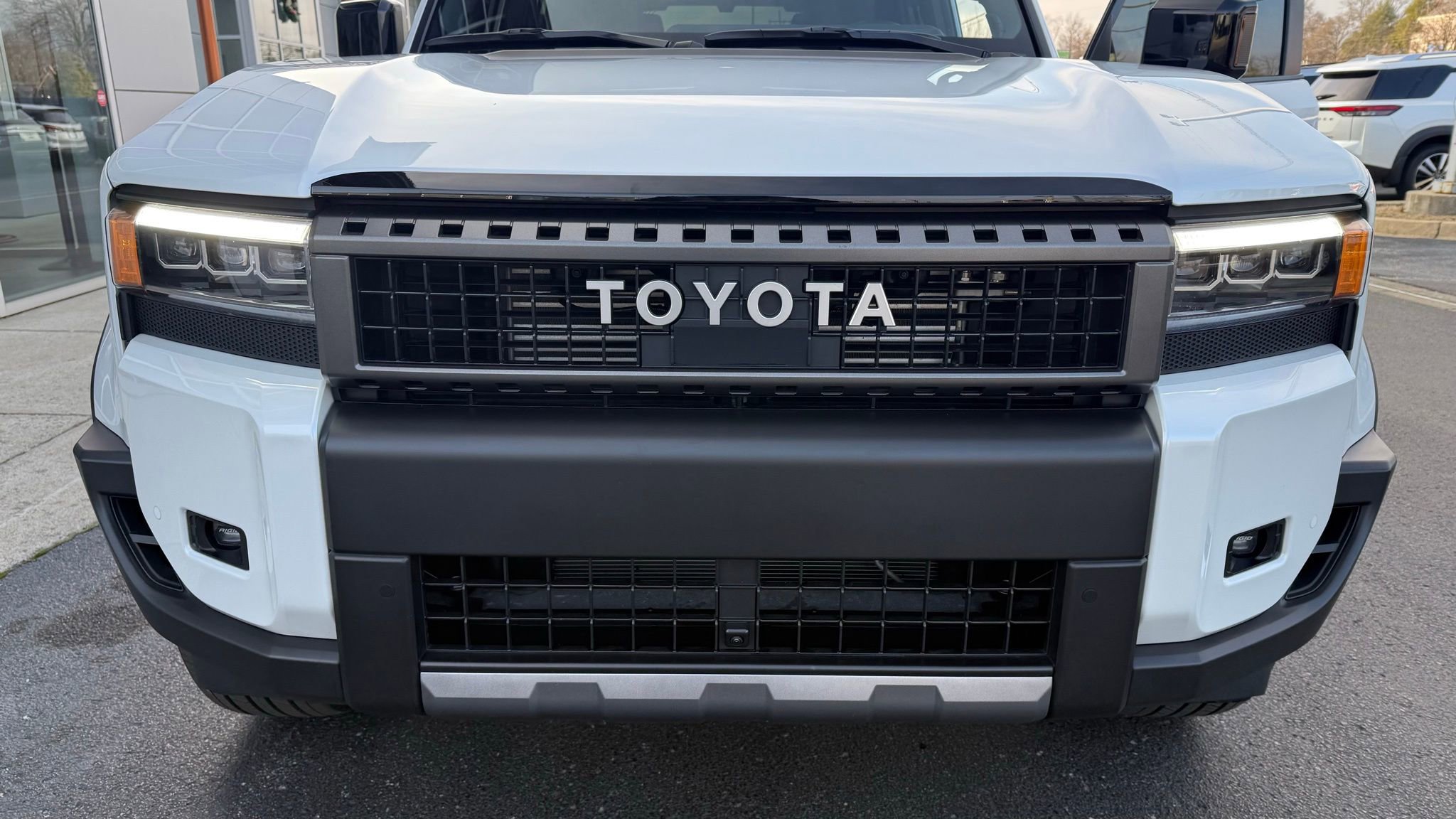 Used 2025 Toyota Land Cruiser image 37