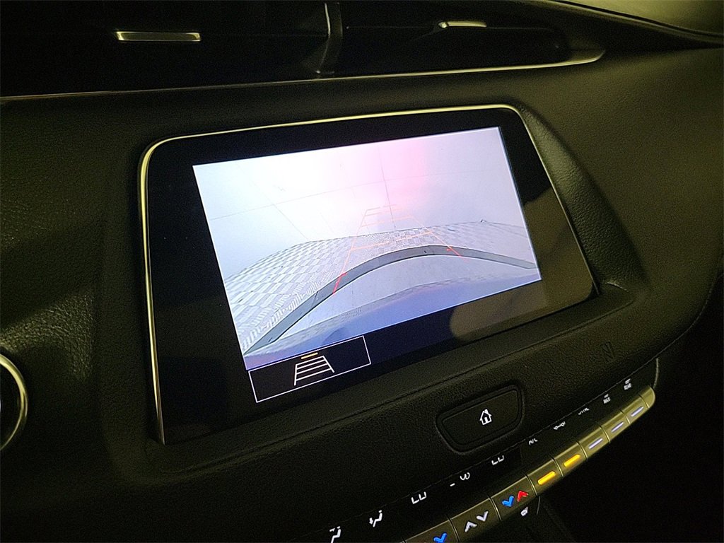 Certified 2020 Cadillac XT4 Premium Luxury w/ Cold Weather Package image 18