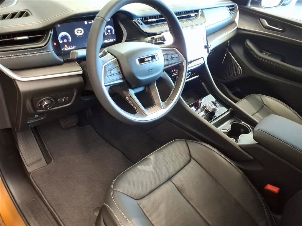 New 2026 Jeep Grand Cherokee Limited AWD/4WD image 7