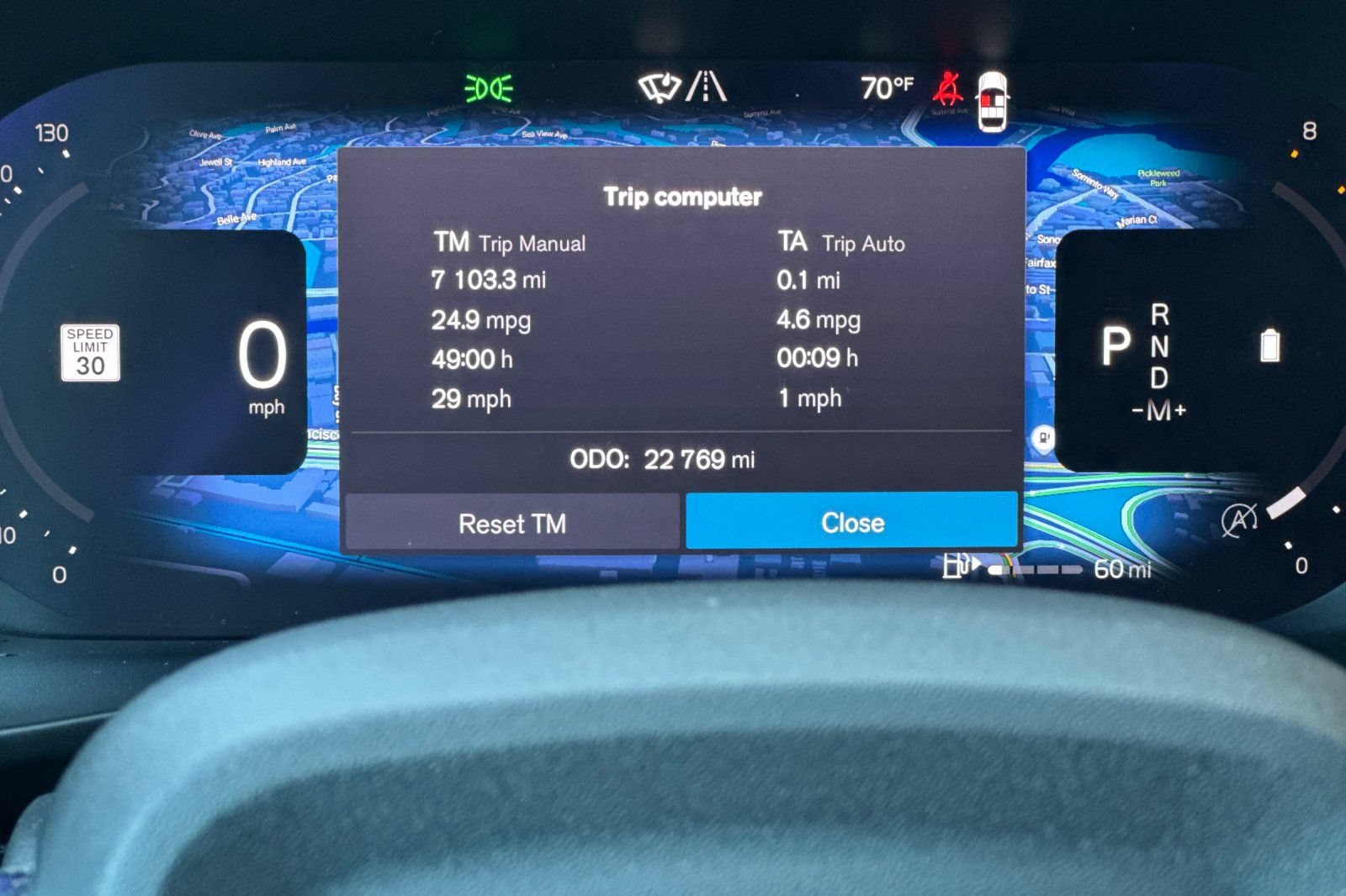 Certified 2023 Volvo XC40 B5 Plus w/ Driver Assist Package AWD/4WD image 29