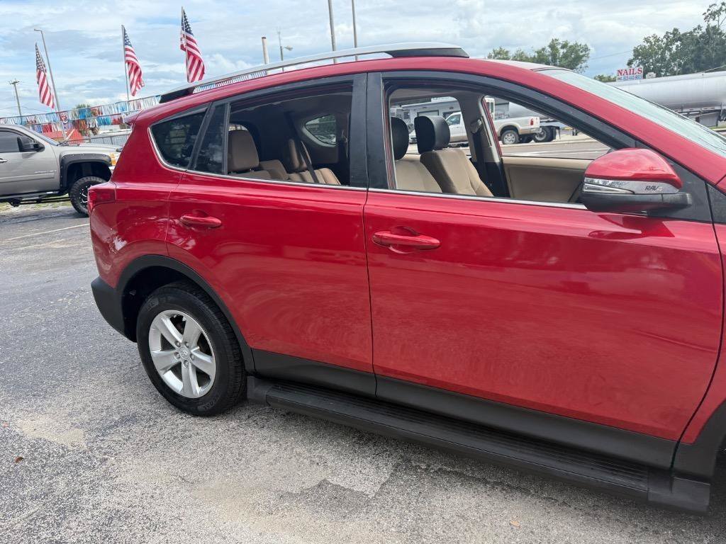 Used 2013 Toyota RAV4 XLE FWD image 8
