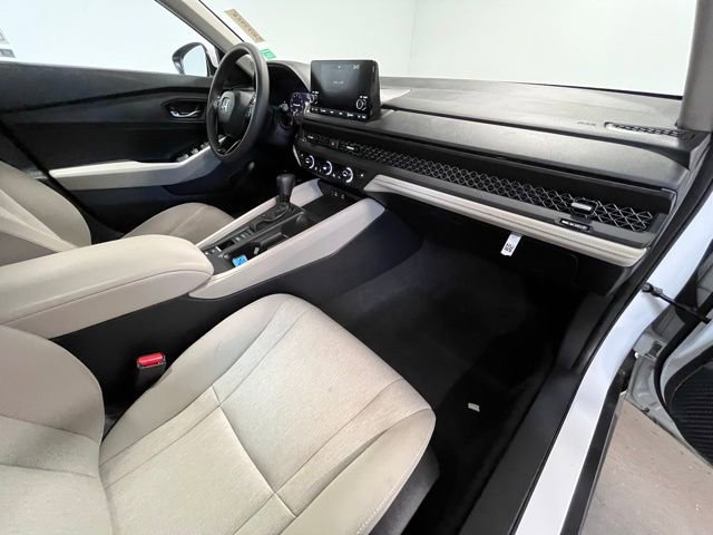 Used 2024 Honda Accord EX image 10