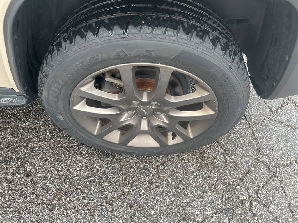 Used 2016 Jeep Renegade 75th Anniversary AWD/4WD image 37