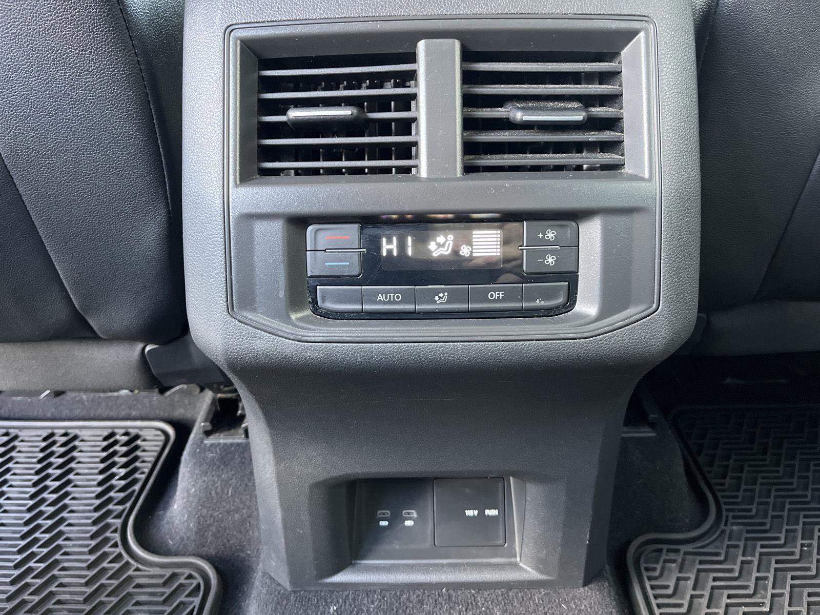 Used 2021 Volkswagen Atlas SEL image 16