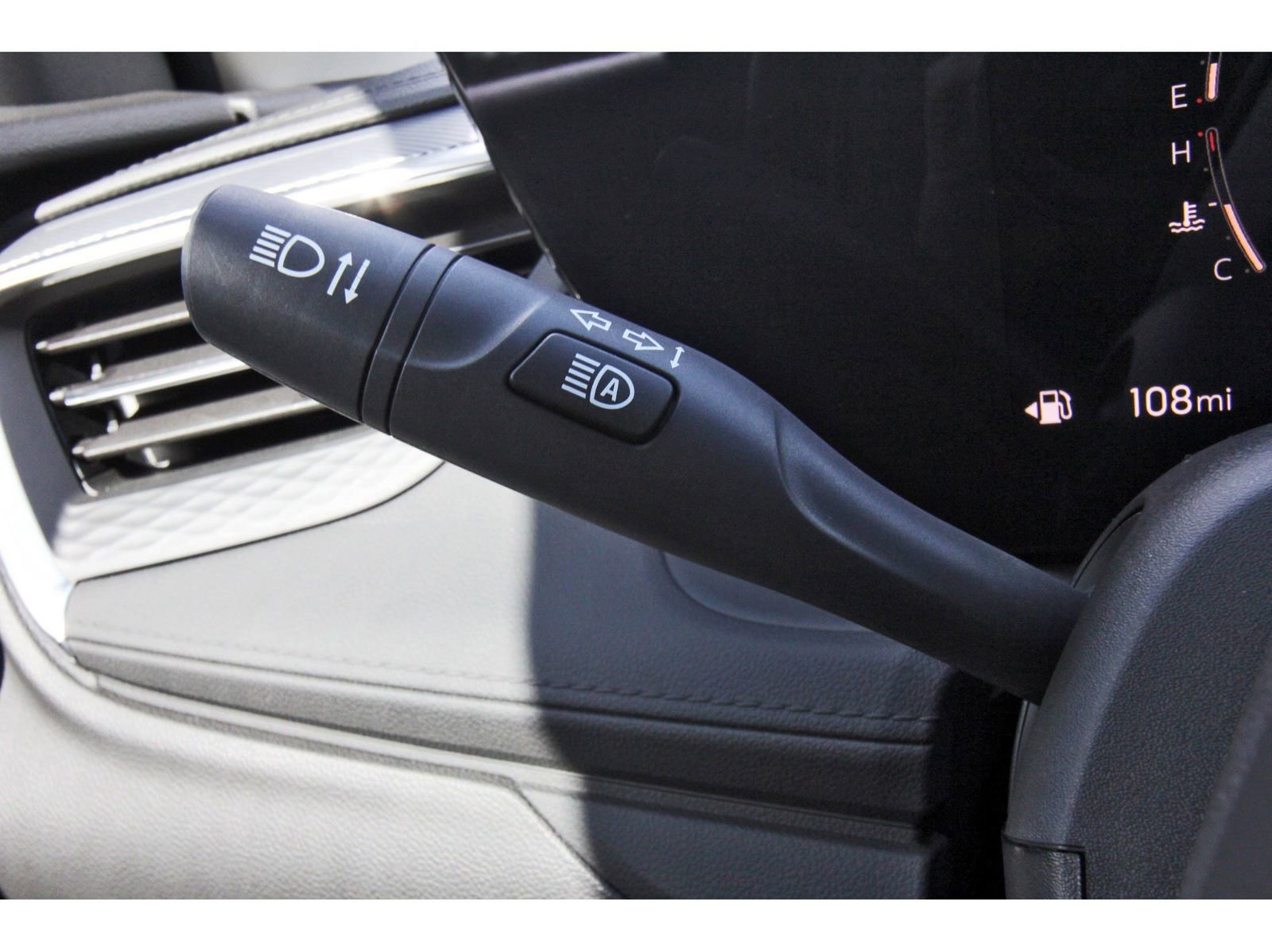 Used 2024 Buick Encore GX Preferred FWD image 21