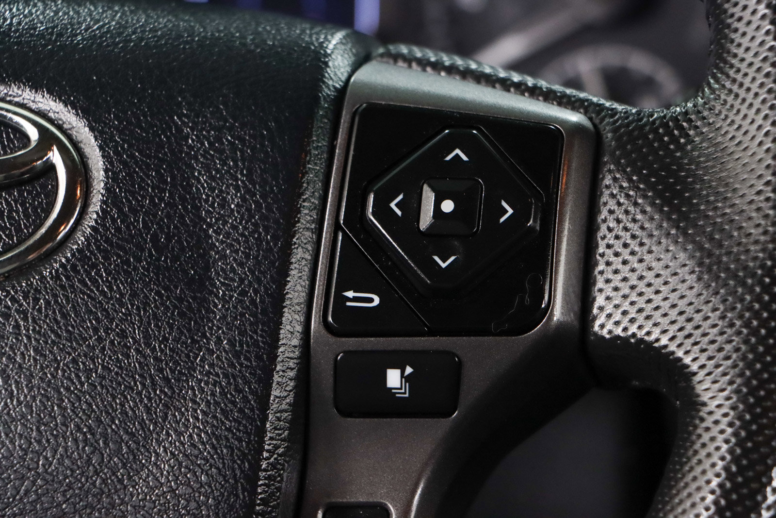 Used 2023 Toyota Tacoma TRD Sport image 15