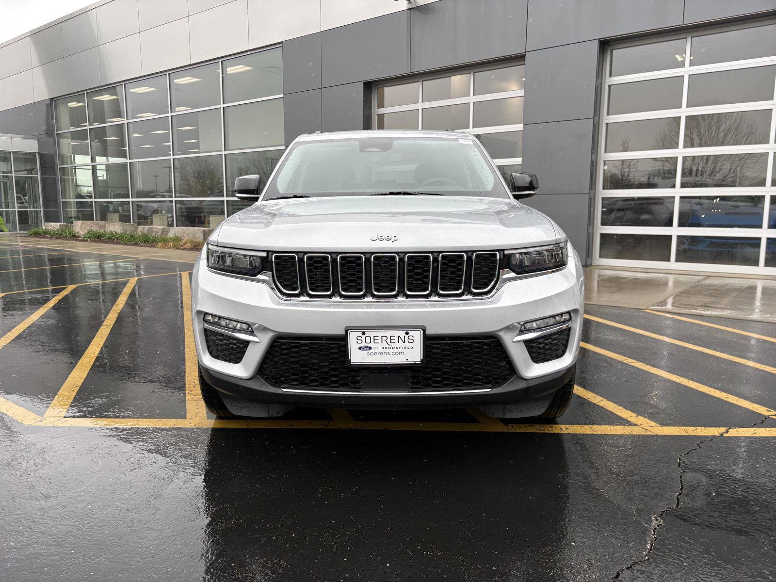 Used 2023 Jeep Grand Cherokee Limited w/ Trailer Tow Prep Group (B) AWD/4WD video 2