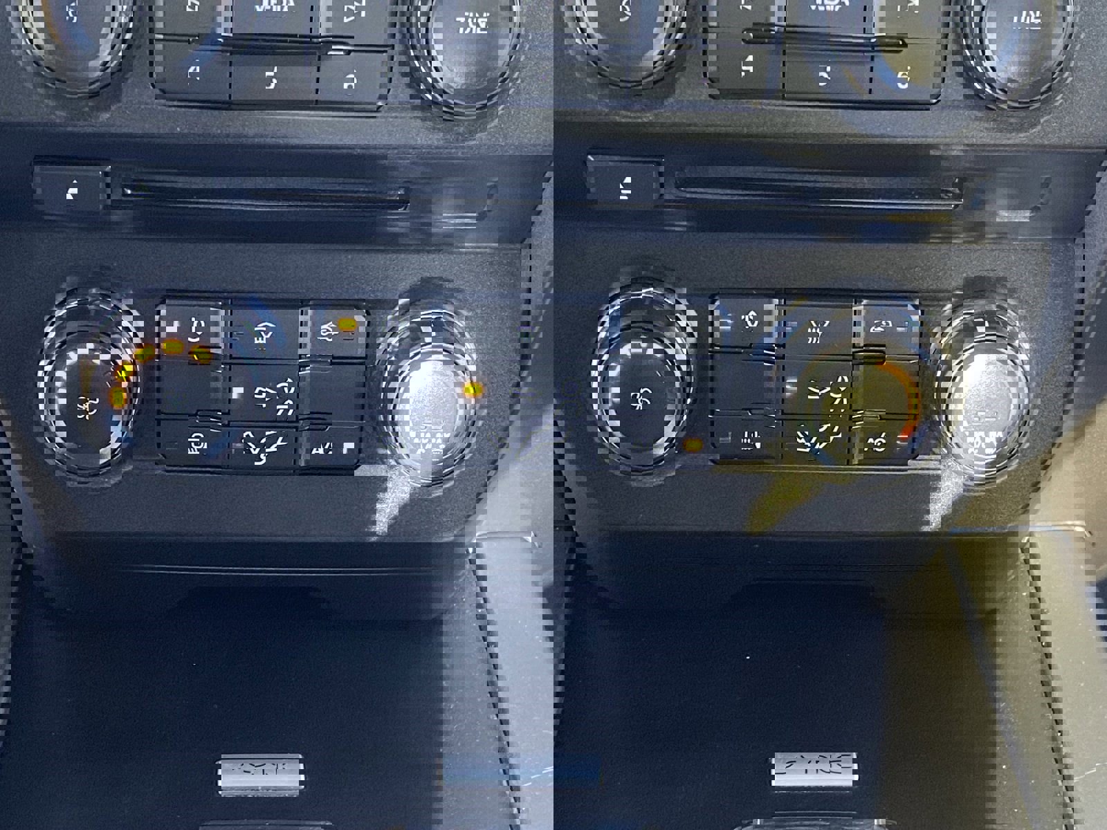 Used 2018 Ford F250 XLT w/ XLT Value Package image 30