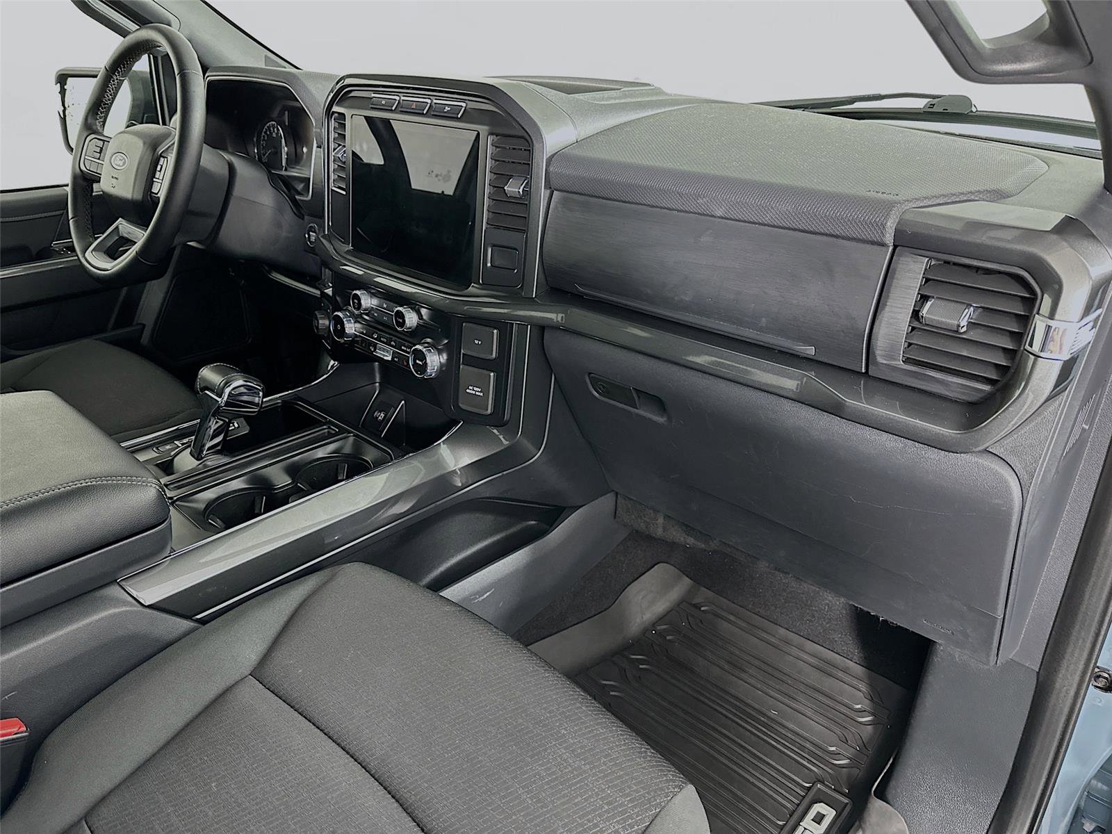 Used 2023 Ford F150 XLT w/ Equipment Group 302A High image 29