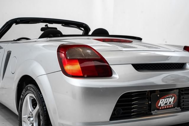 Used 2000 Toyota MR2 with 62,701 Original Miles image 11