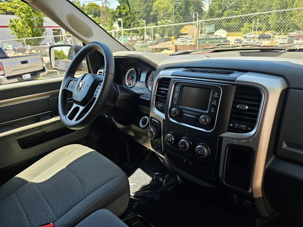 Used 2019 RAM 1500 Classic SLT AWD/4WD image 11
