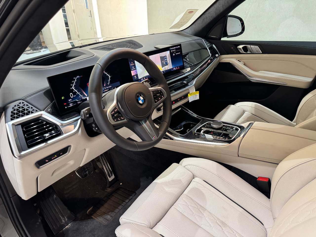 Used 2026 BMW X5 xDrive50e AWD/4WD image 11