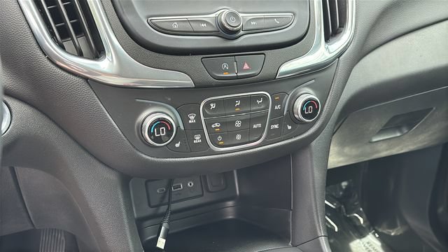 Used 2024 Chevrolet Equinox LT FWD image 30