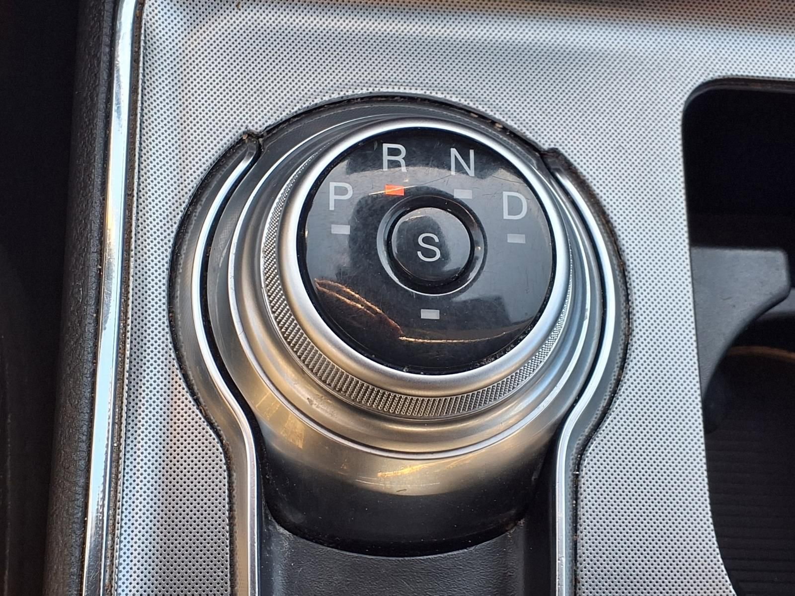 Used 2024 Ford Edge Titanium image 7