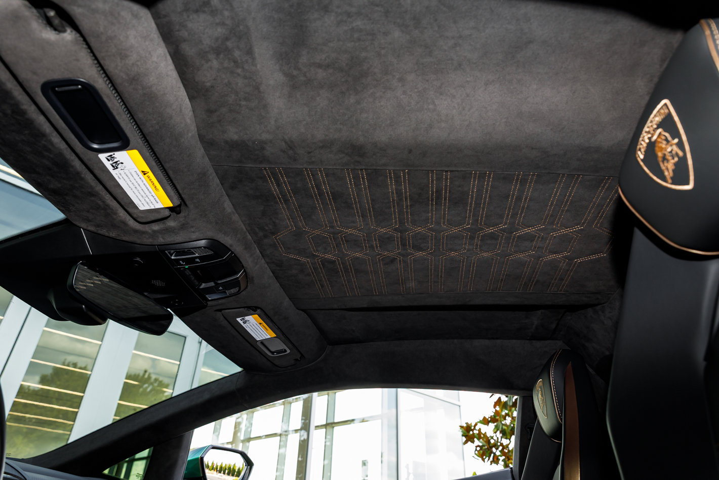 Used 2024 Lamborghini Revuelto AWD/4WD image 58