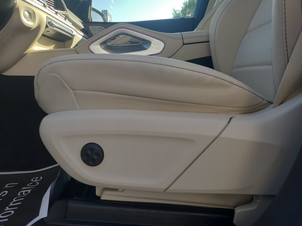 Used 2025 Mercedes-Benz GLS 450 4MATIC image 27