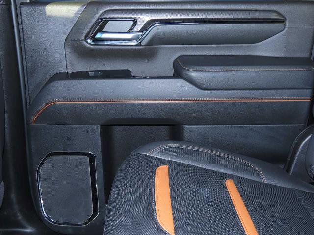 Used 2024 GMC Sierra 2500 AT4 image 18