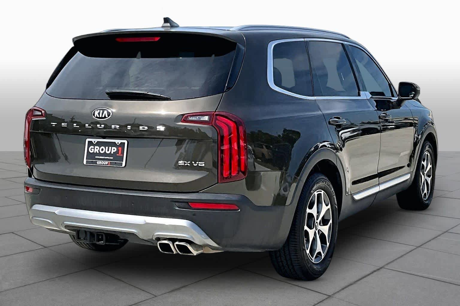 Used 2021 Kia Telluride EX w/ Towing Package FWD image 13
