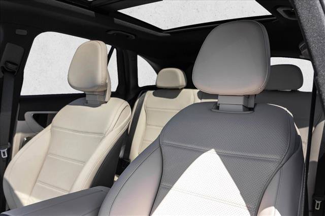 New 2026 Mercedes-Benz GLC 300 4MATIC image 11