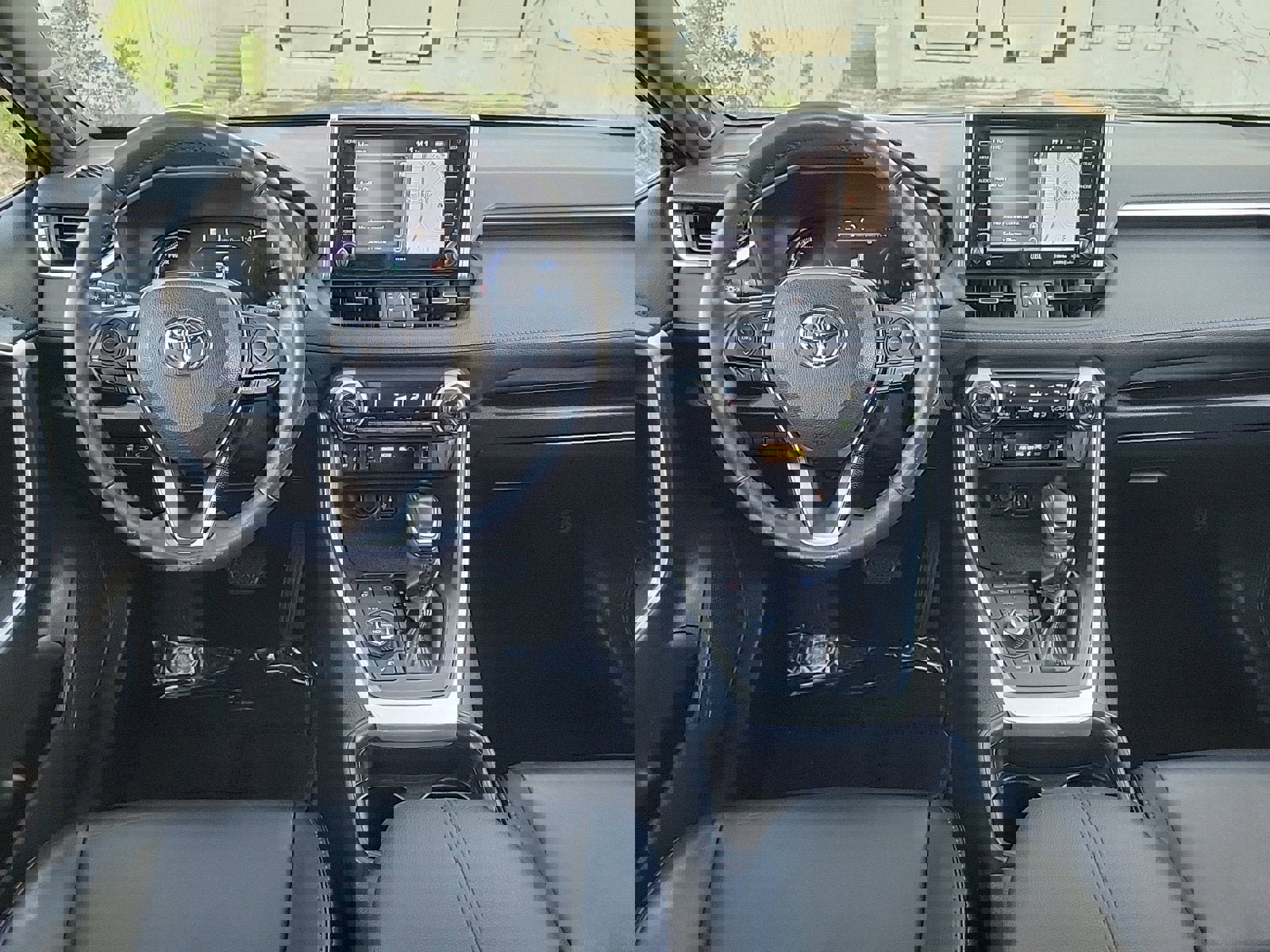 Used 2019 Toyota RAV4 XSE image 17