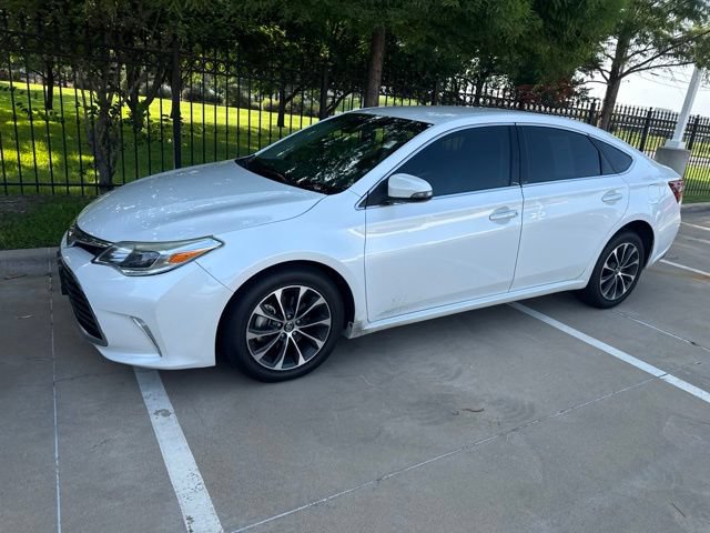 Used 2018 Toyota Avalon XLE FWD video 1
