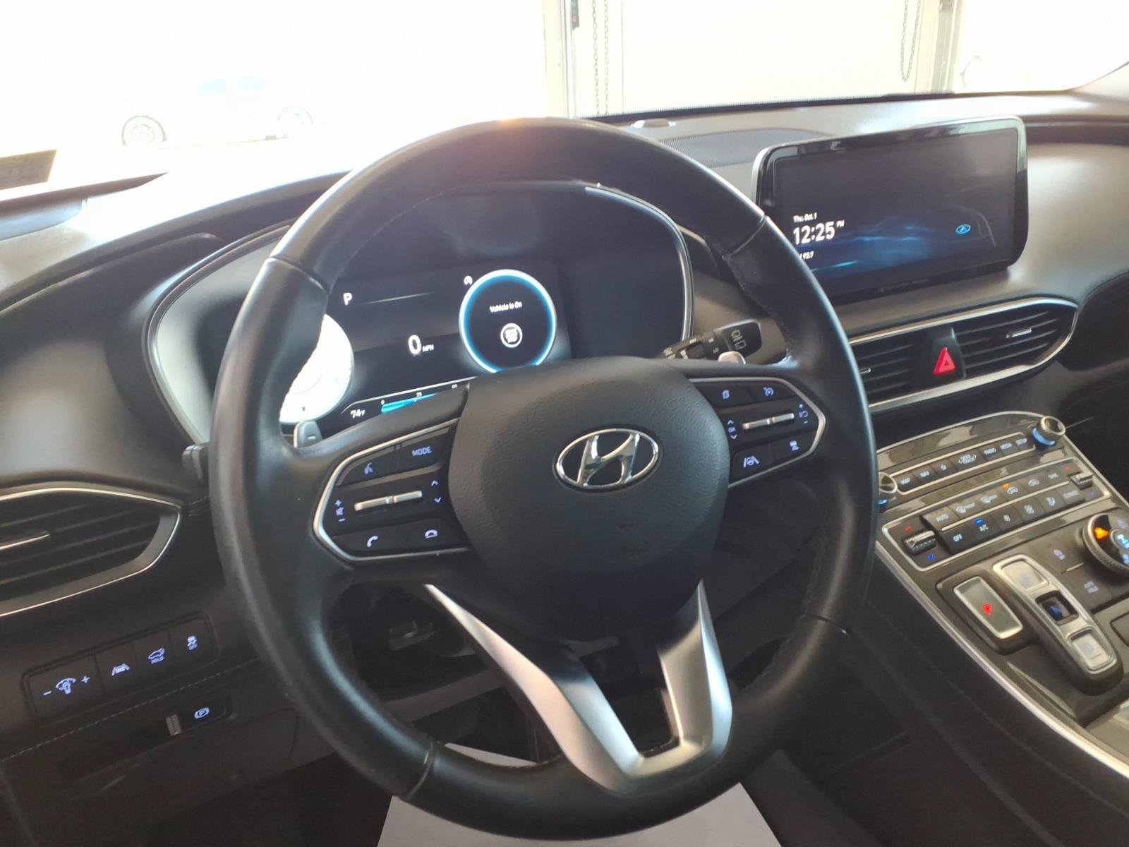 Used 2022 Hyundai Santa Fe SEL w/ Convenience + Premium Package AWD/4WD image 11