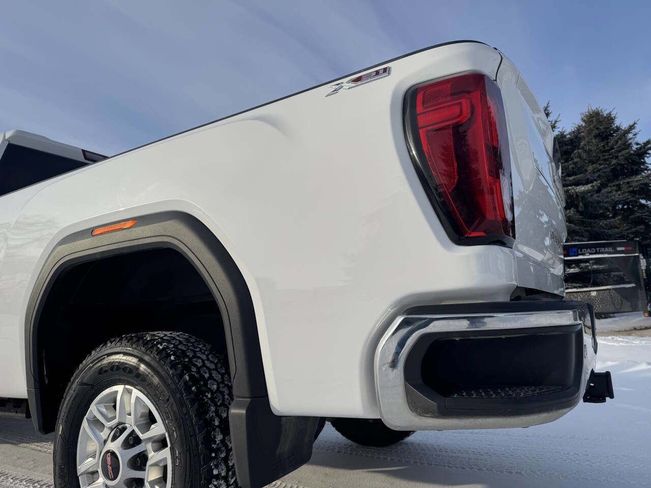 Used 2021 GMC Sierra 2500 SLE image 24