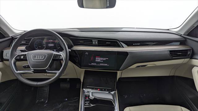Used 2024 Audi Q8 e-tron Premium Plus w/ Premium Plus Package AWD/4WD image 27