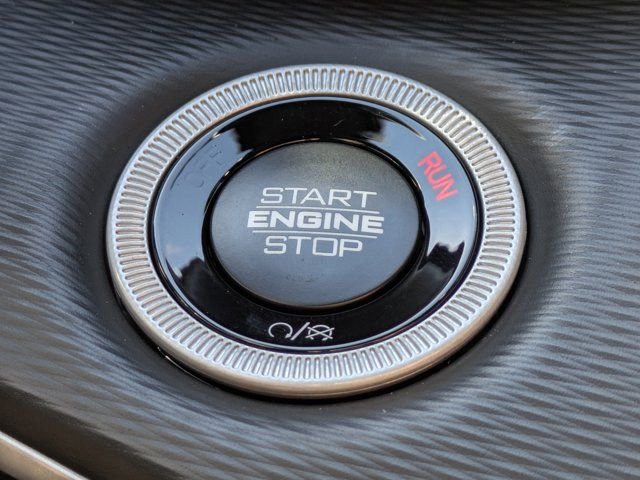 New 2025 Jeep Grand Cherokee Altitude image 25