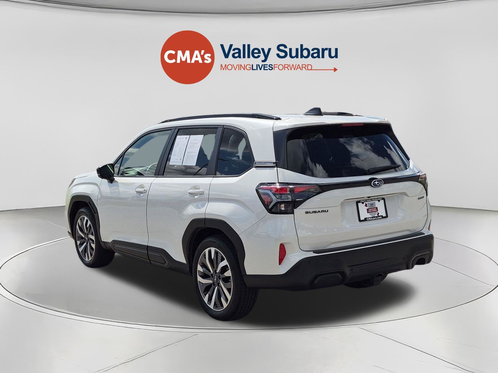 Used 2025 Subaru Forester Touring AWD/4WD image 3