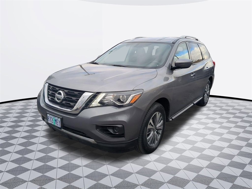 Used 2020 Nissan Pathfinder S image 2