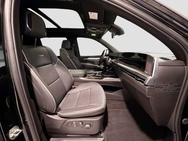Certified 2025 Cadillac Escalade ESV Premium Luxury image 26