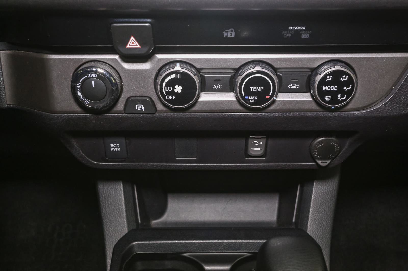 Used 2017 Toyota Tacoma SR5 image 28