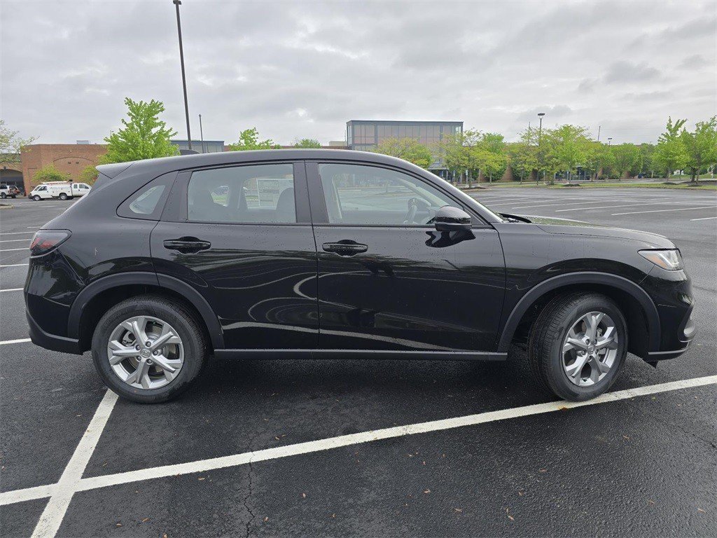 Used 2025 Honda HR-V LX image 20