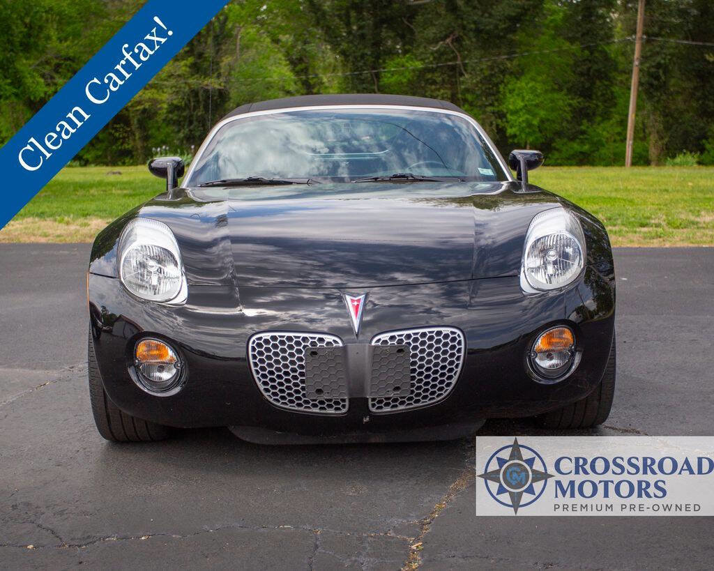 Used 2006 Pontiac Solstice Convertible w/ Premium Package RWD image 4