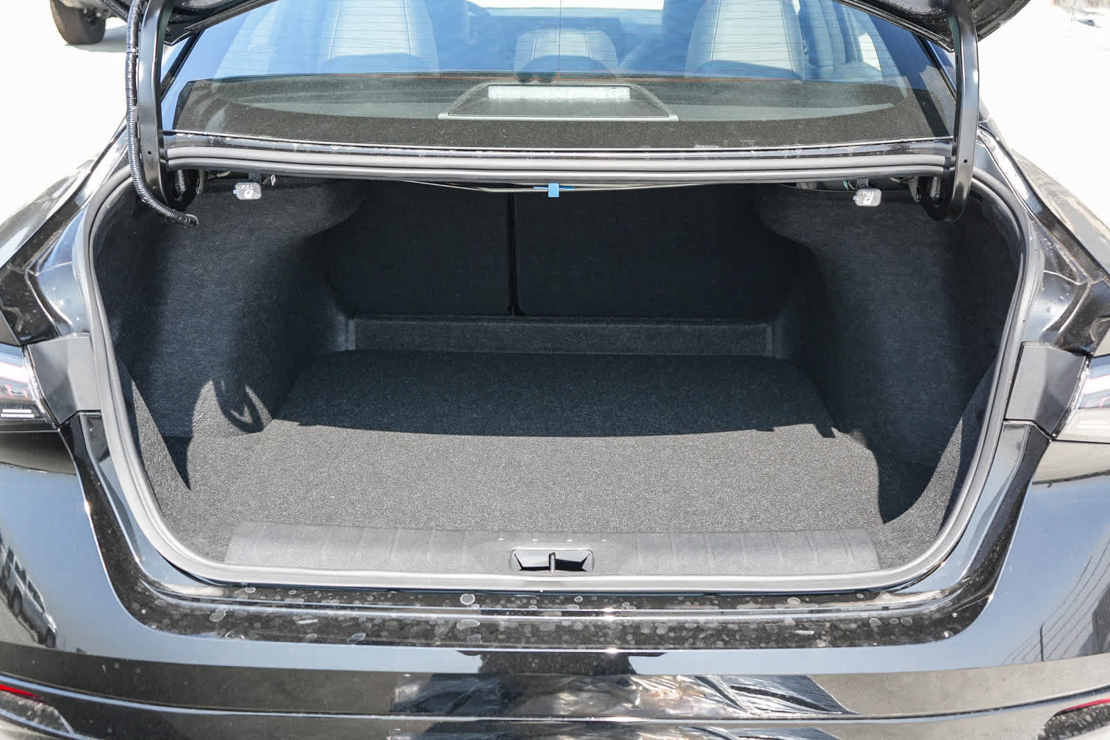 New 2027 Nissan Sentra SR w/ SR Premium Package FWD image 12